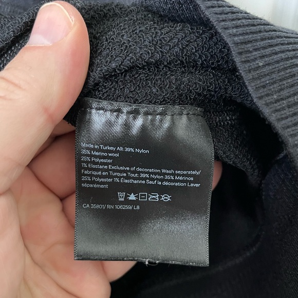 Mens Lululemon Engineered Warmth Crewneck Sweater Size Small EUC - Picture 8 of 9